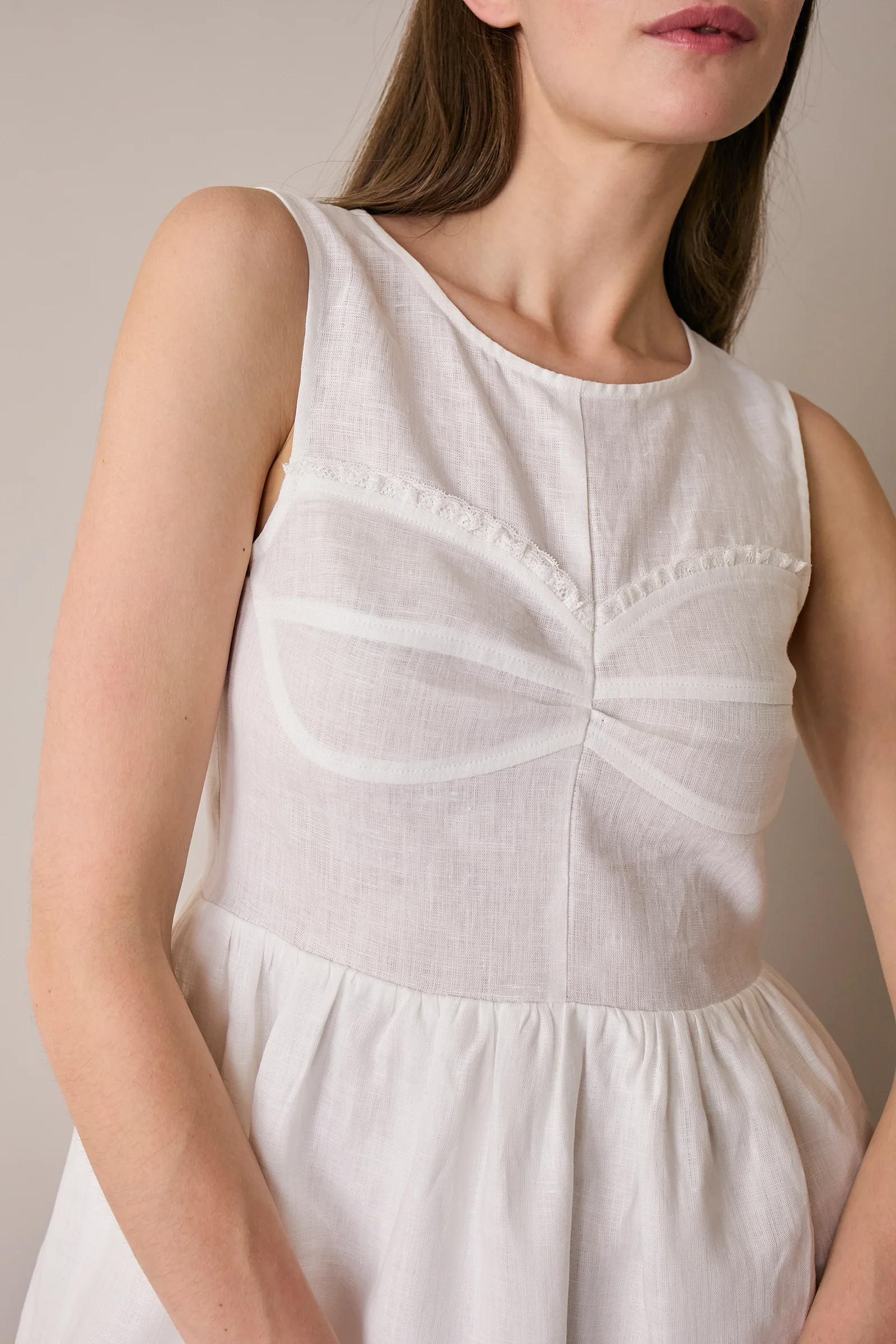 Abito in lino e pizzo Valenciennes - Image 3