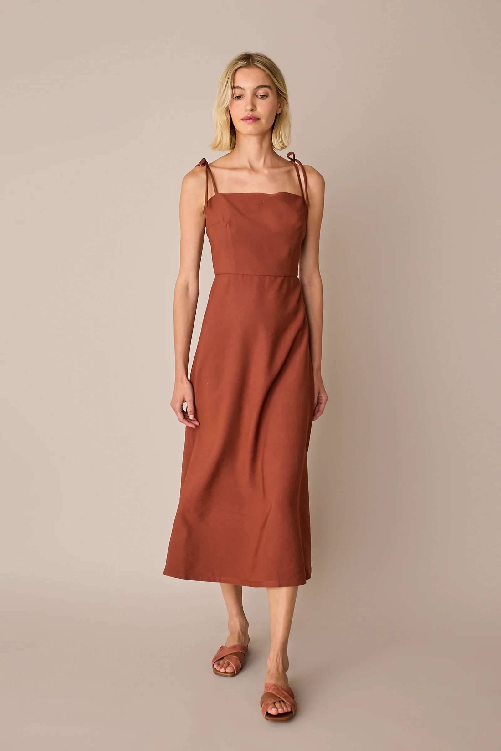 Abito lungo con spalline annodate - Image 11