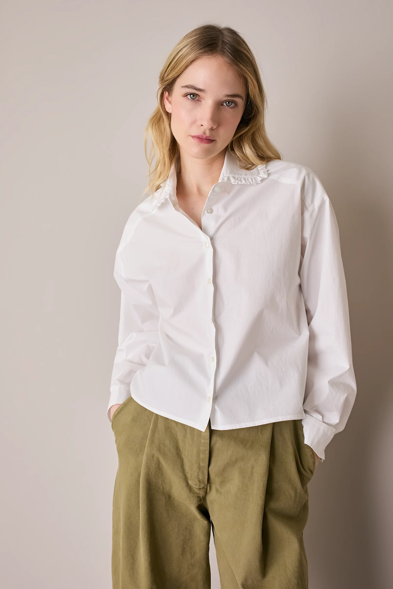 Camicia boxy con colletto volant - Image 7