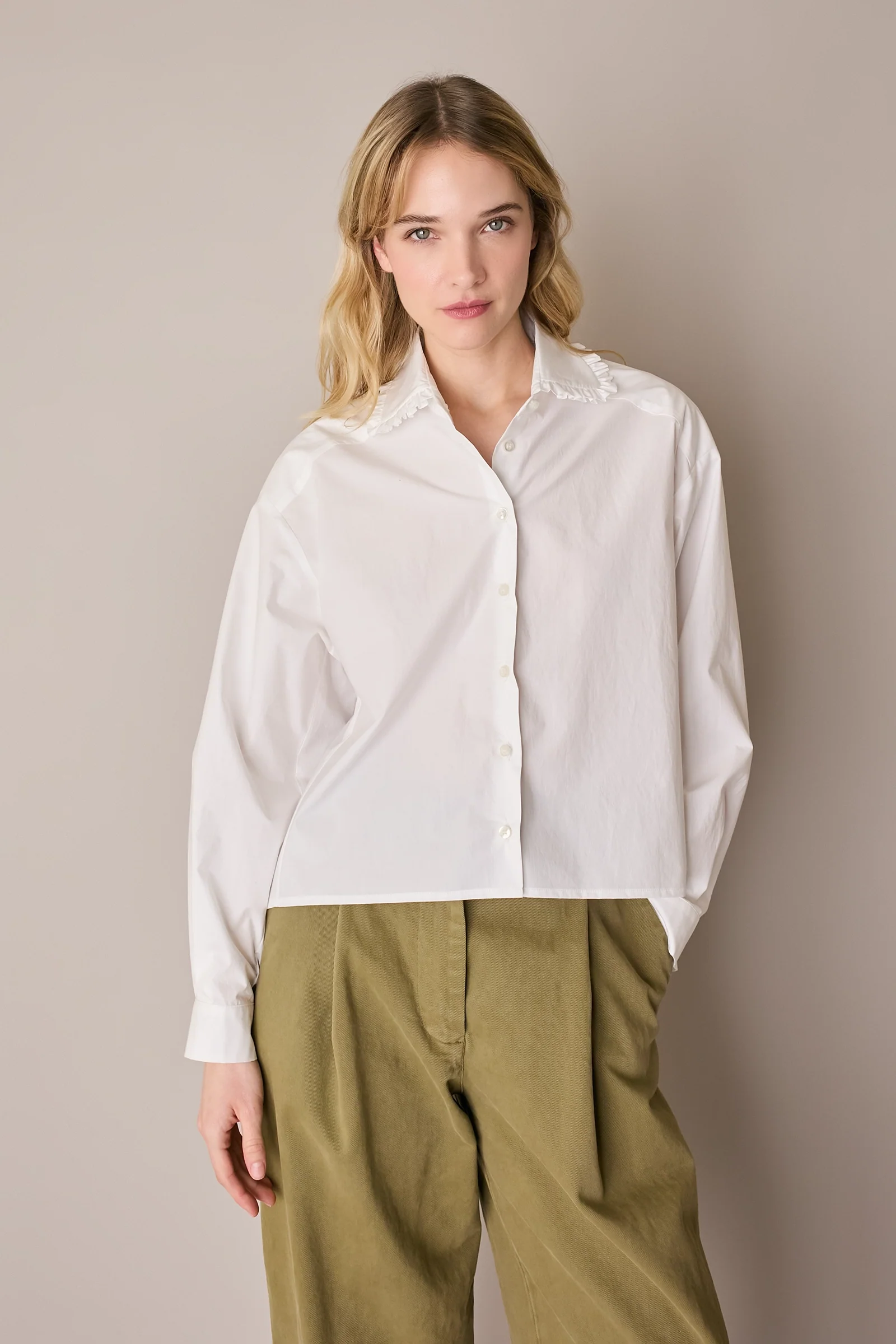 Camicia boxy con colletto volant - Image 9