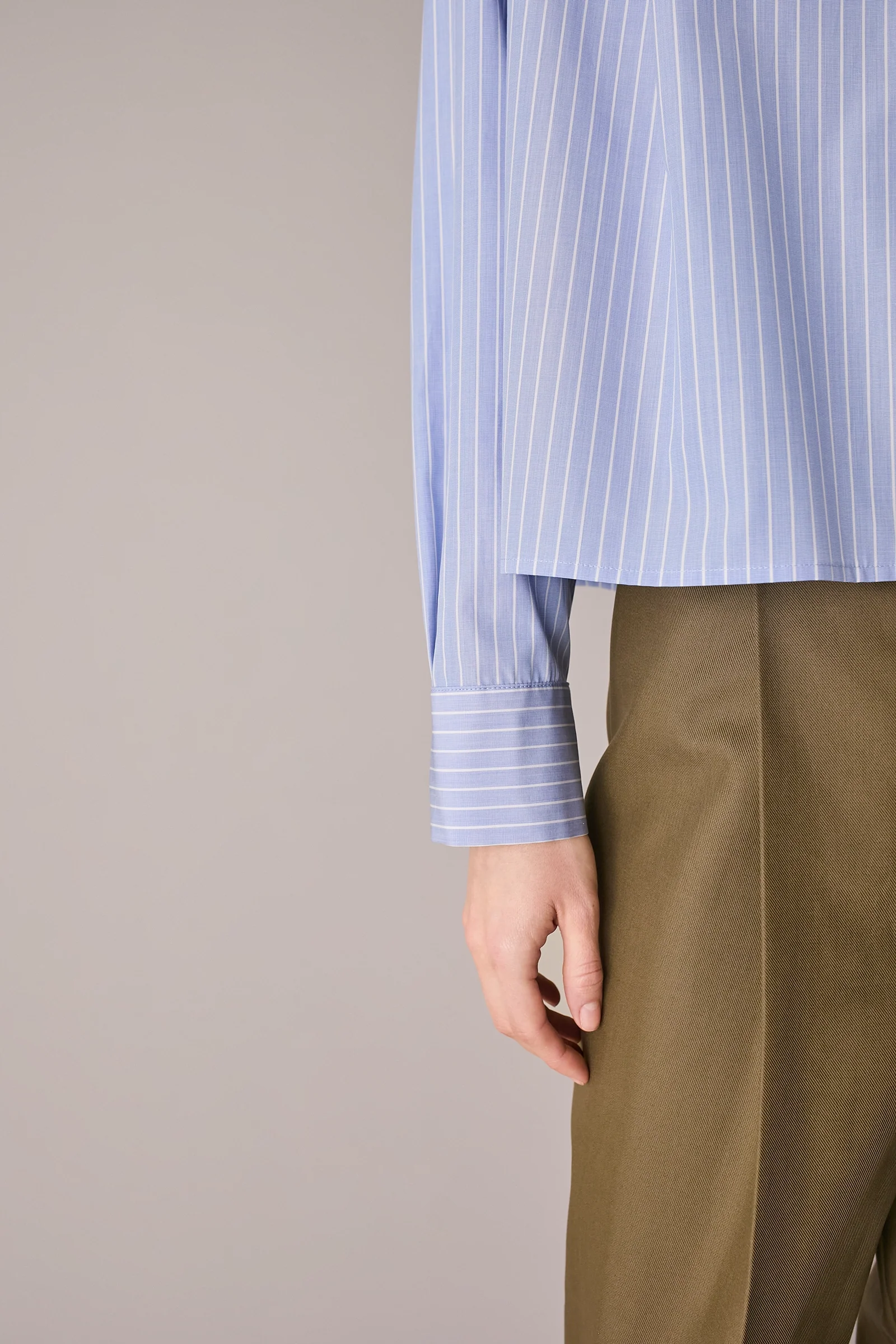 Camicia boxy con pieghe - Image 9