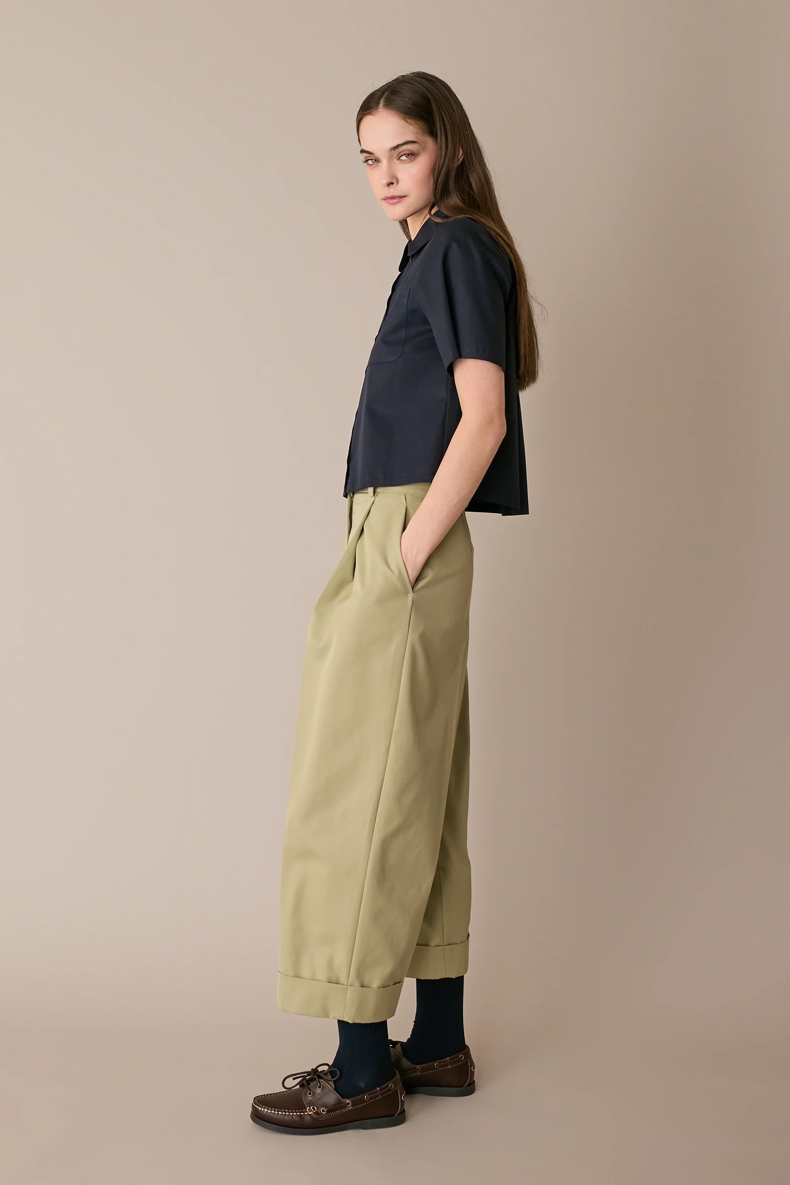 Camicia boxy in cotone con colletto stondato - Image 12