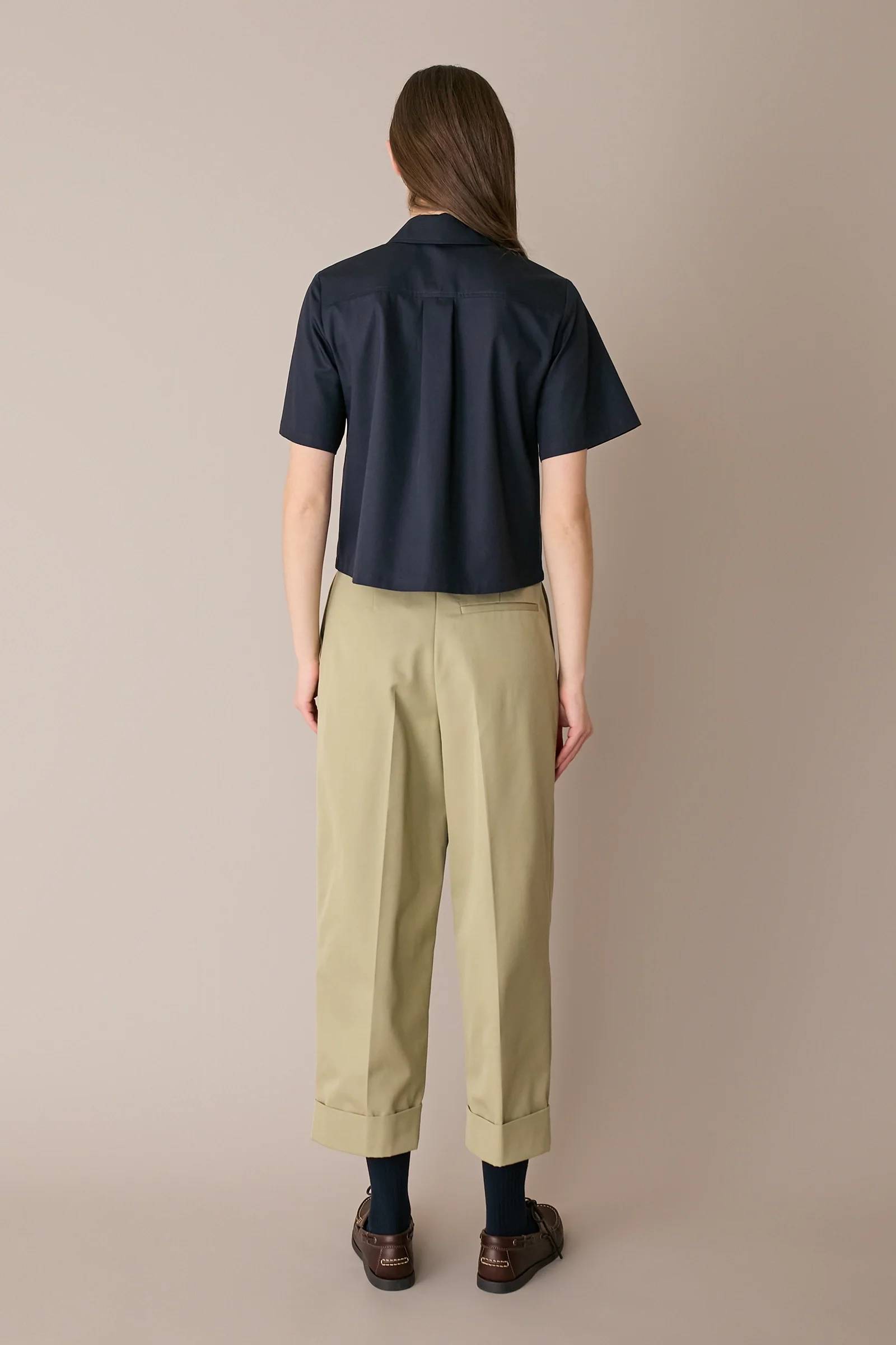 Camicia boxy in cotone con colletto stondato - Image 15
