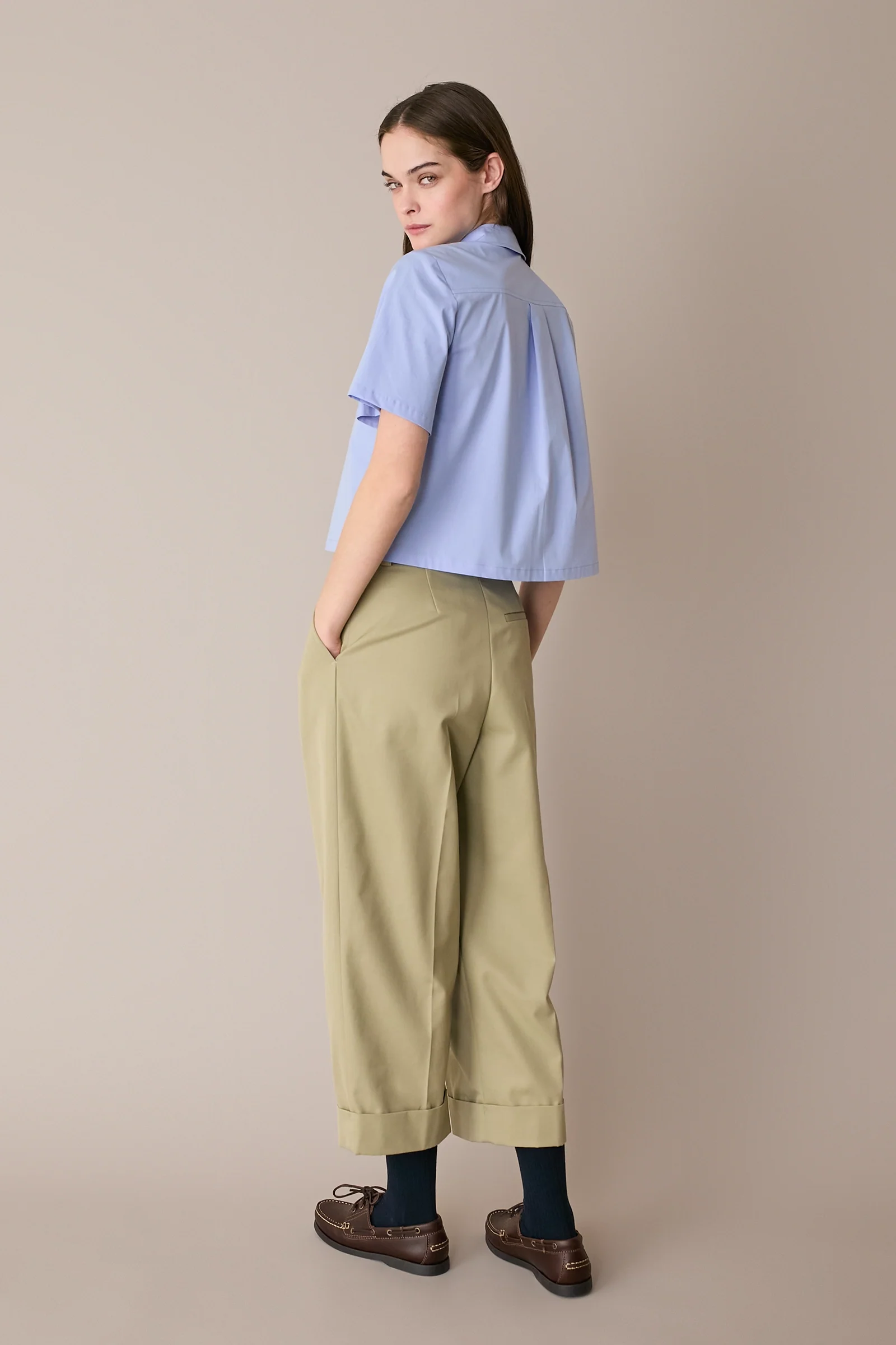 Camicia boxy in cotone con colletto stondato - Image 7