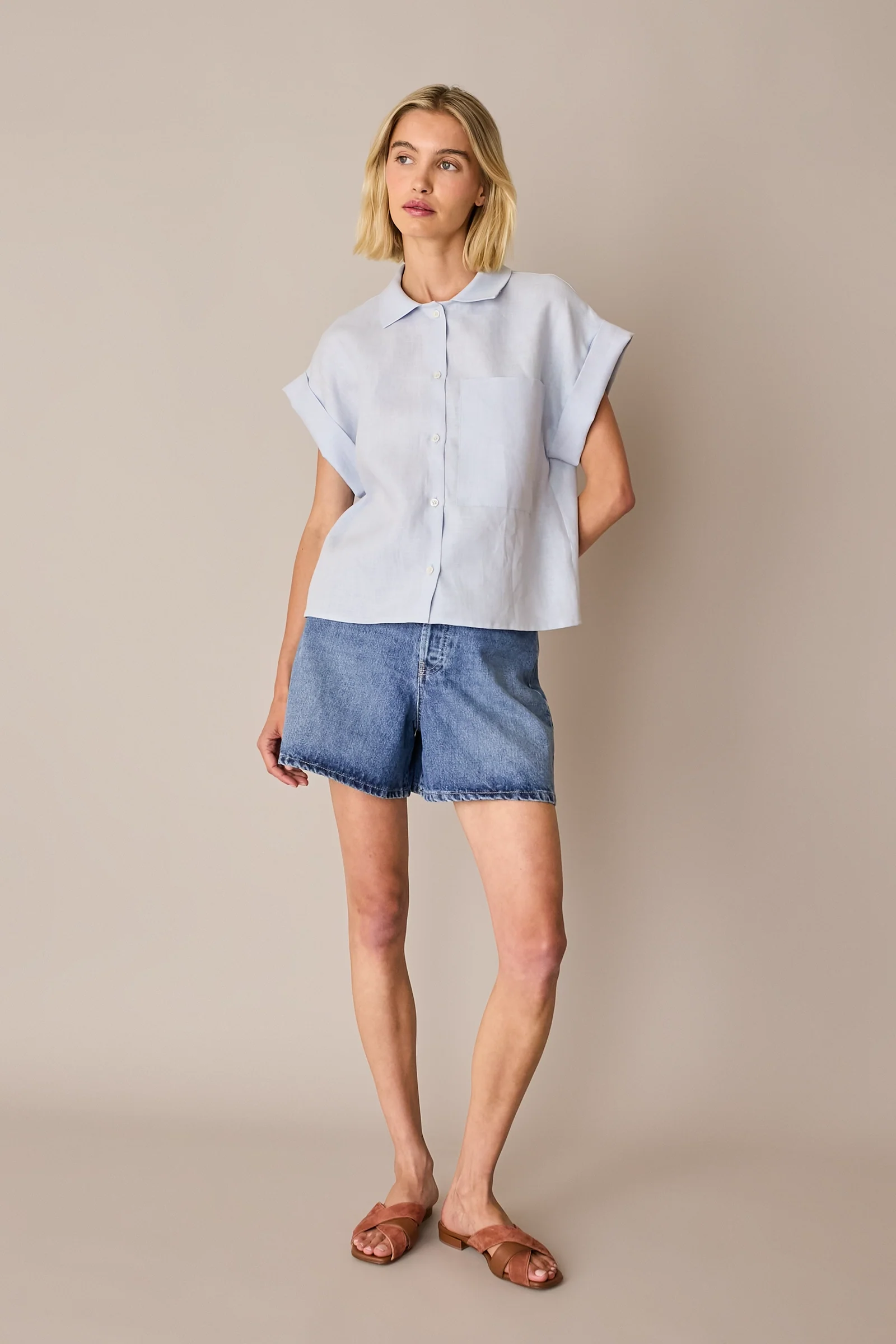Camicia in lino con taschino - Image 2