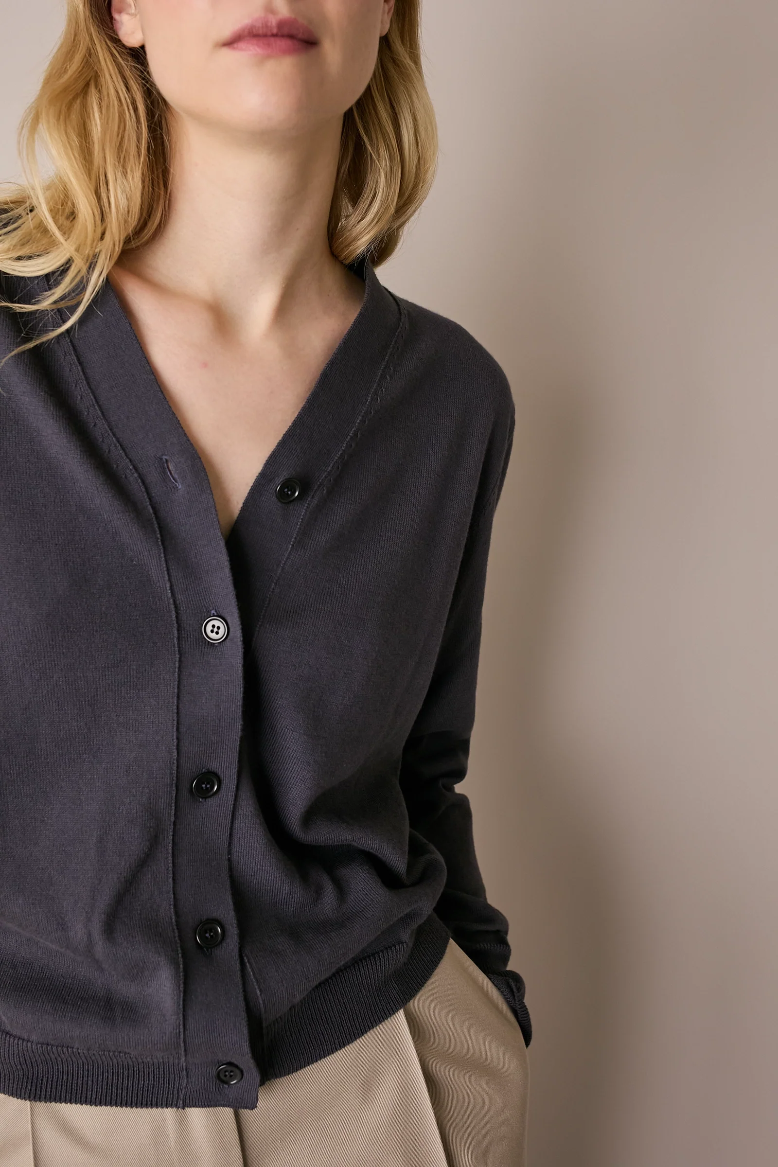 Cardigan sottile in cotone - Image 13