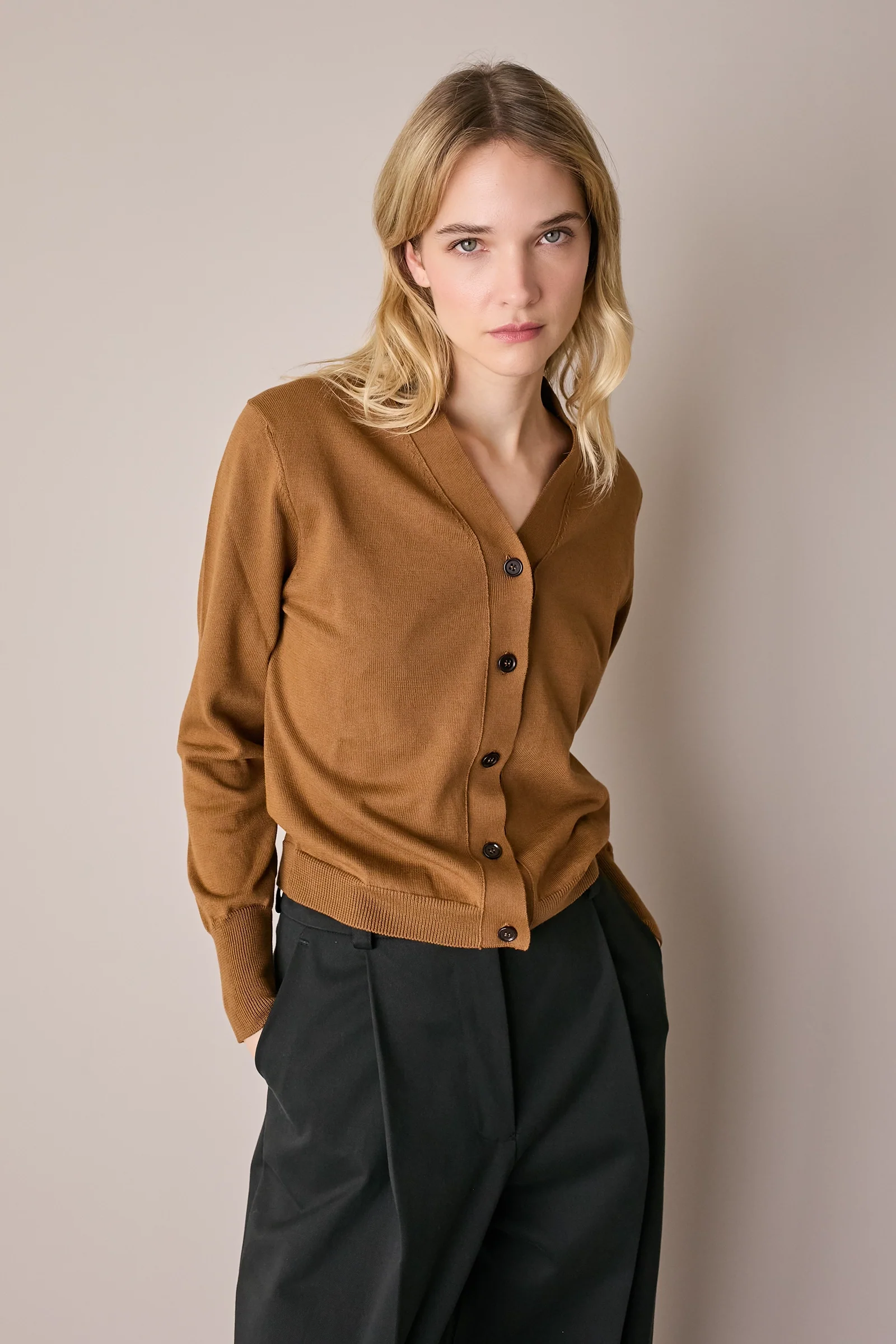Cardigan sottile in cotone - Image 5