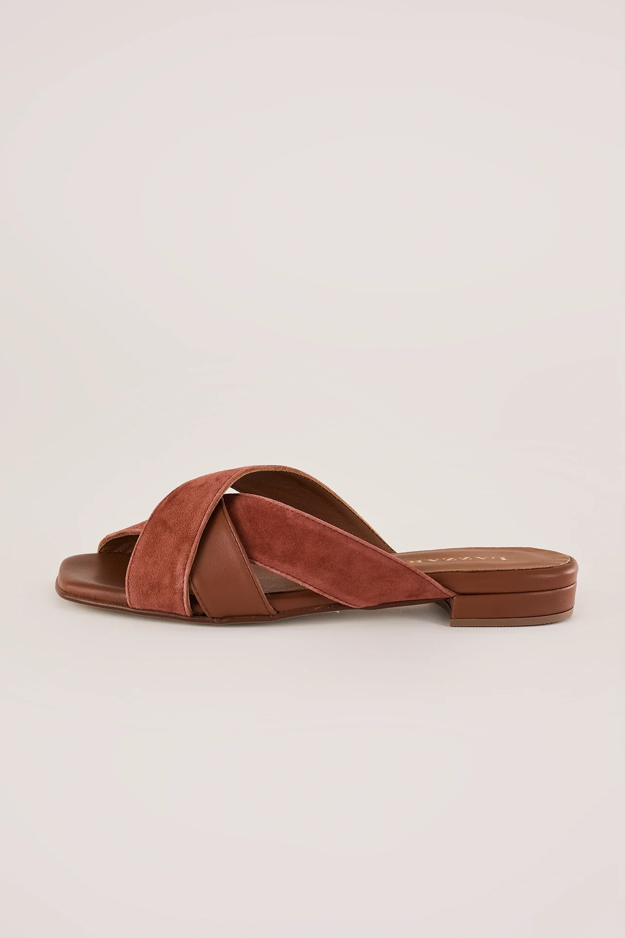 Ciabattine in pelle intrecciata - Image 4