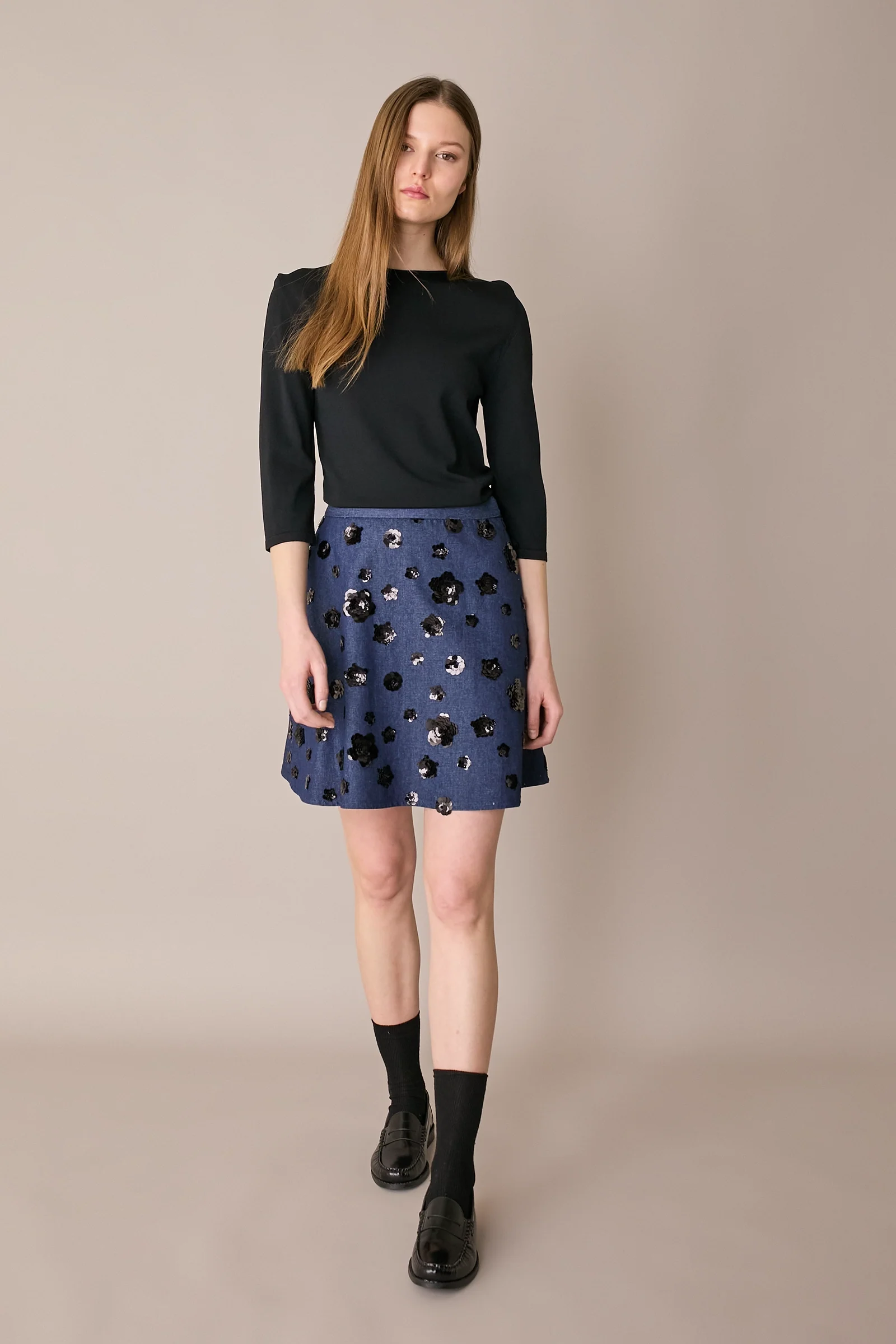 Gonna in denim con ricami paillettes - Image 4