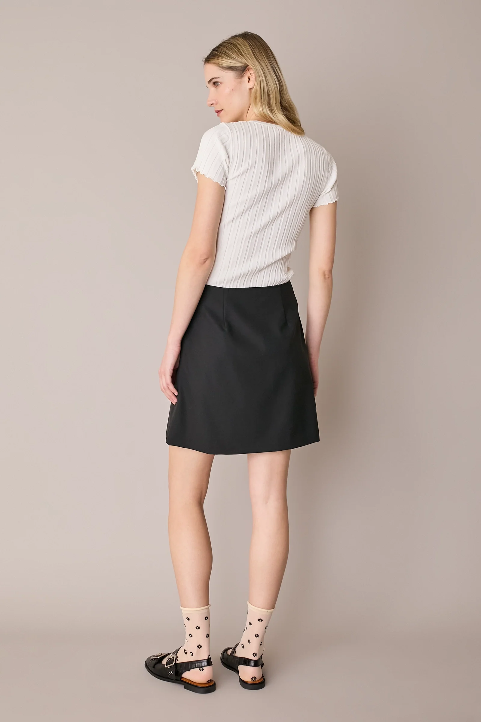 Maglia a costine con bordi arricciati - Image 20