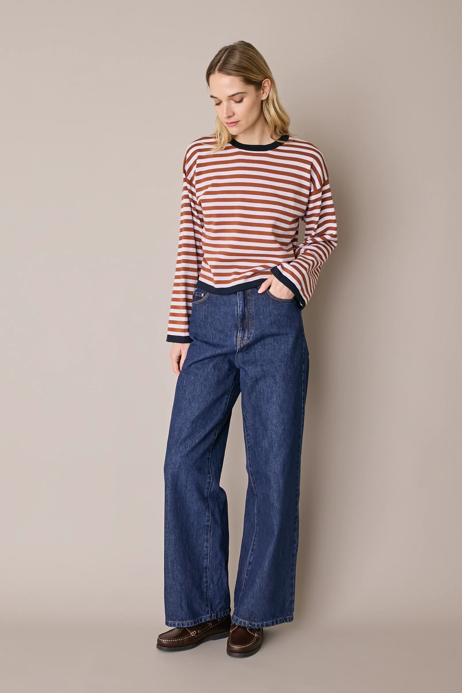 Maglia girocollo boxy a righe - Image 9