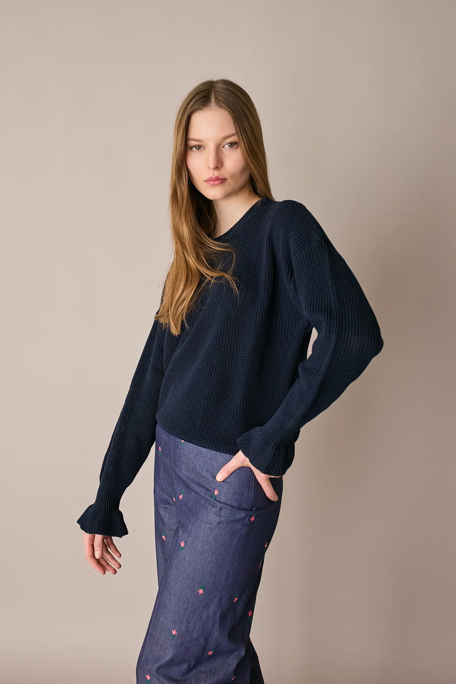 Maglia punto pannocchia con polsini volant - Image 17