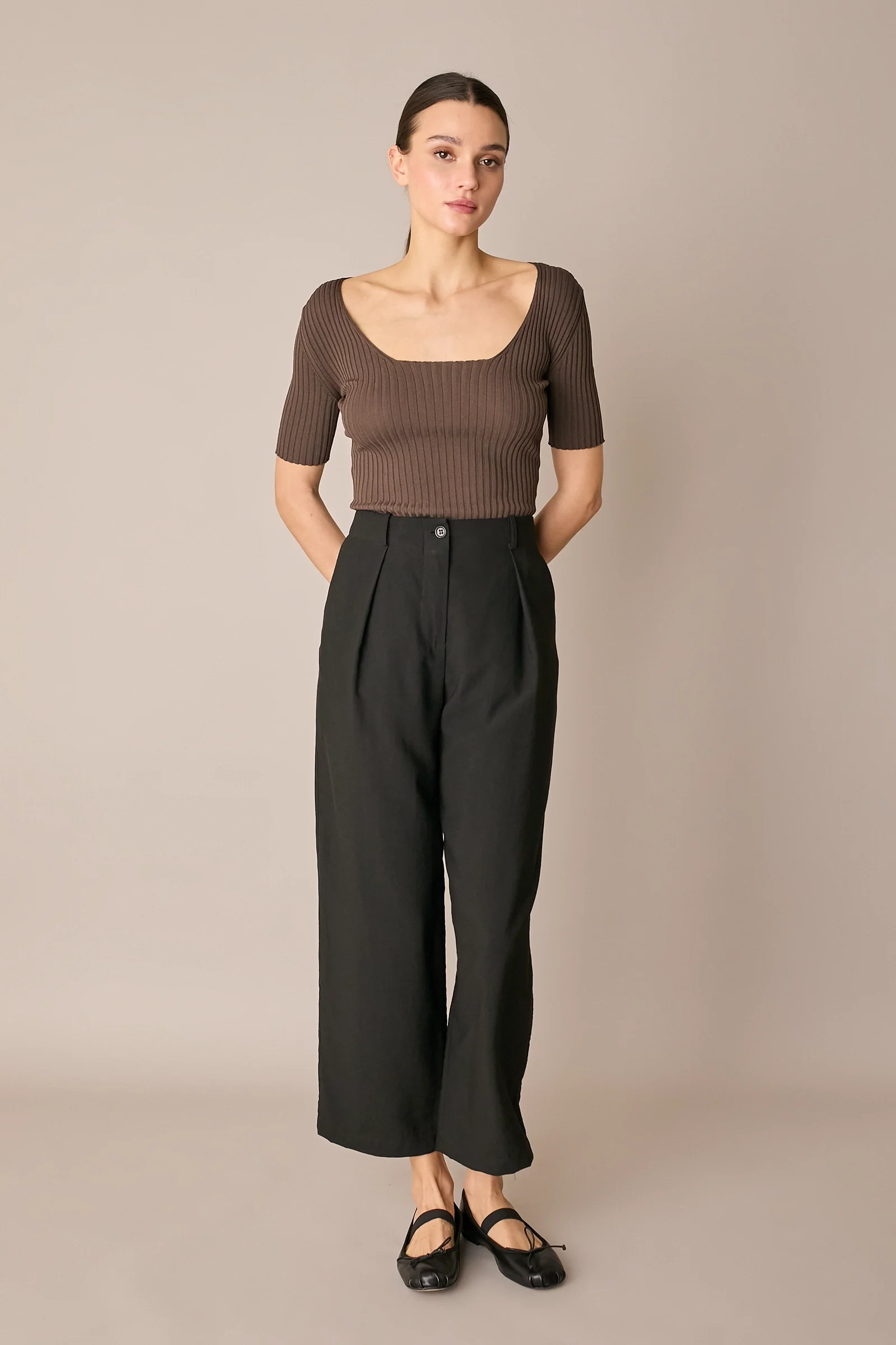 Maglia a costine con scollo quadrato - Image 16
