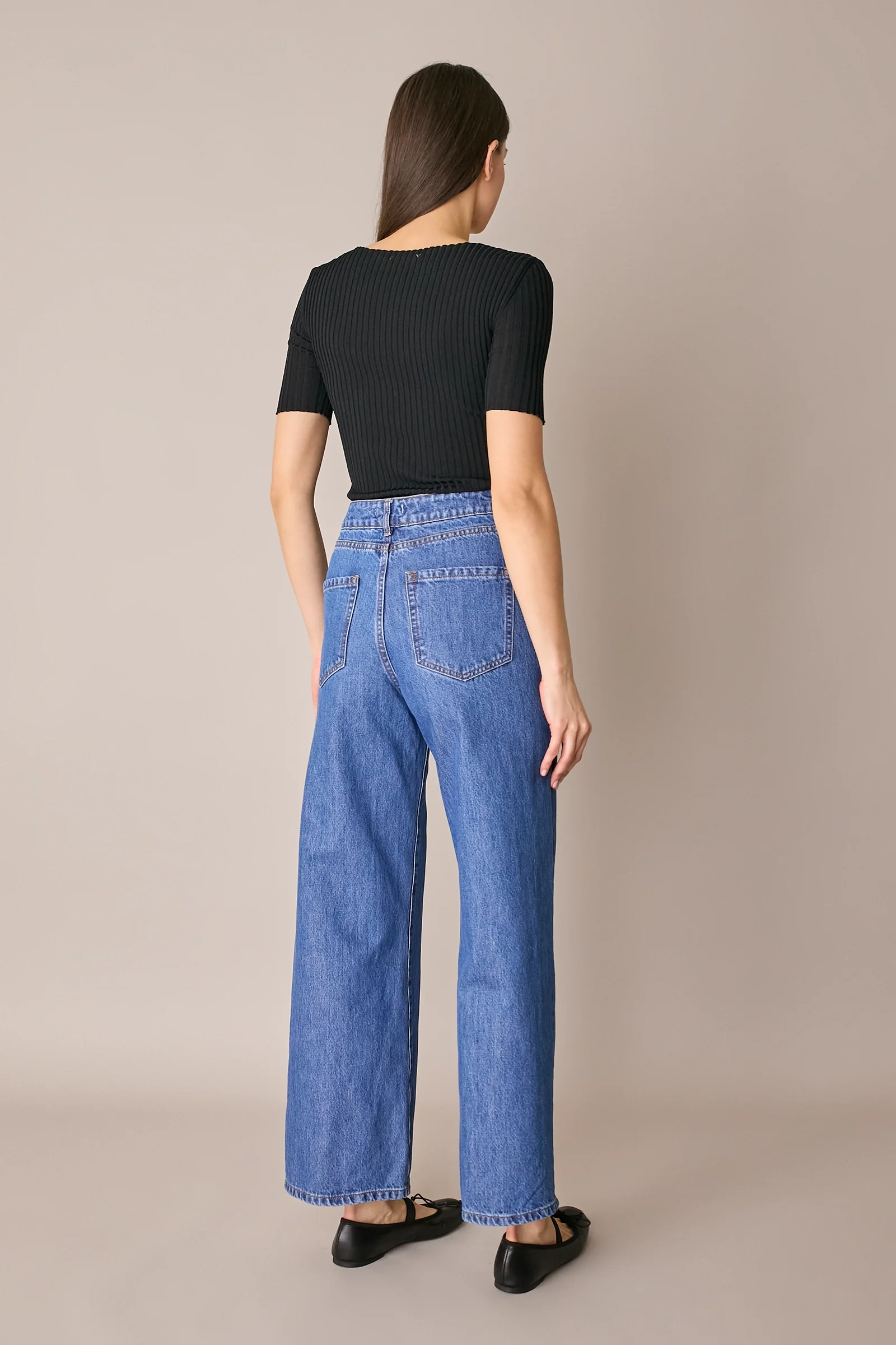 Maglia a costine con scollo quadrato - Image 9