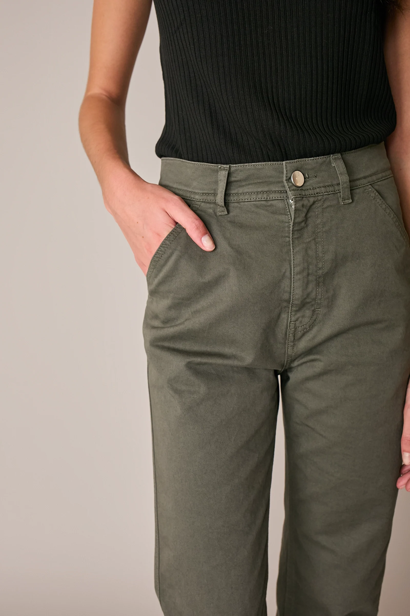 Pantaloni con fondo sfrangiato - Image 6