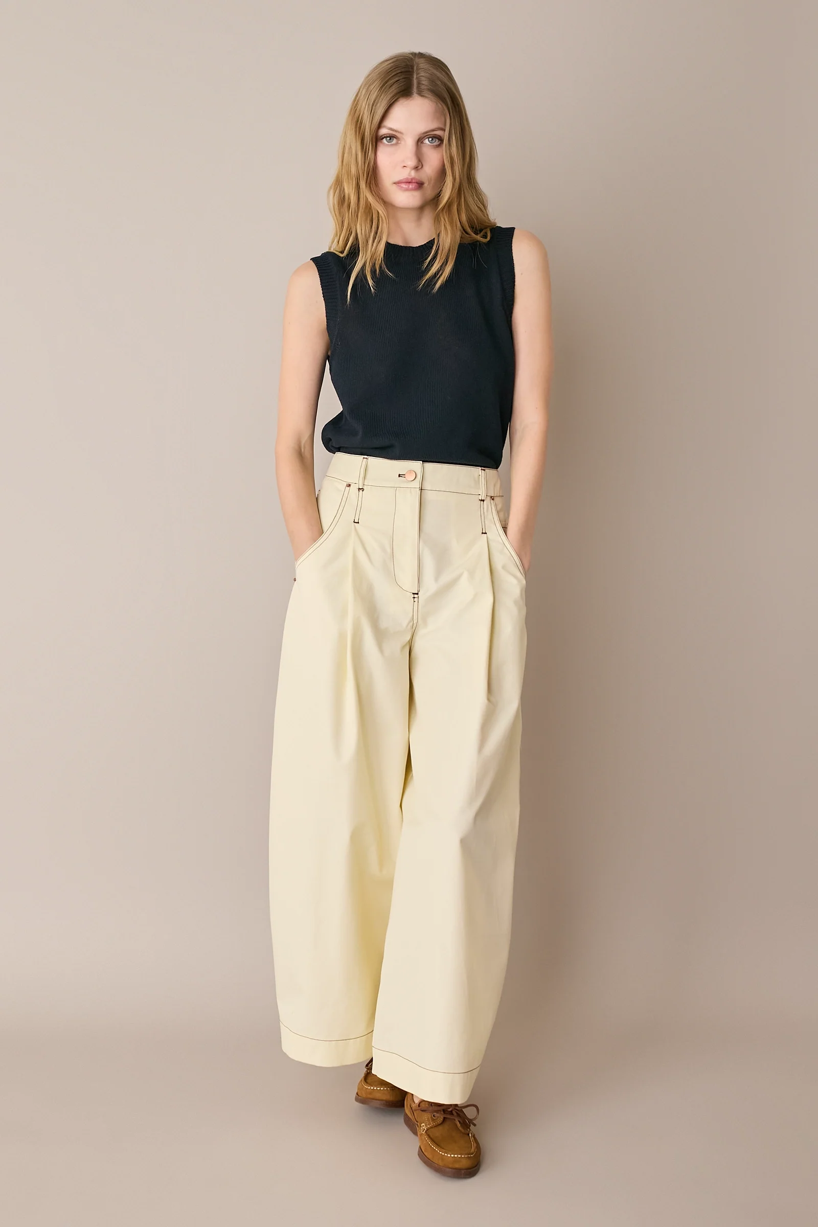 Pantaloni con impunture a contrasto – Everyday Wear - Image 7