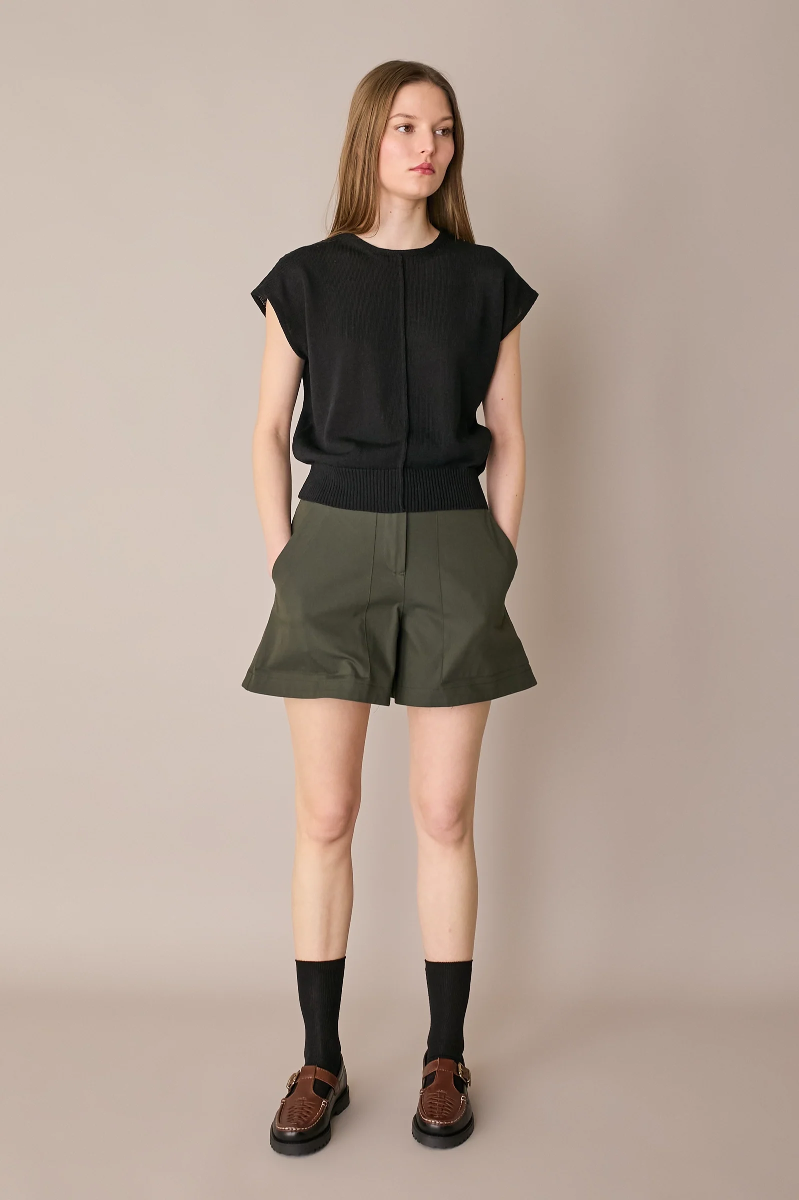 Pantaloni corti in cotone stretch - Image 10