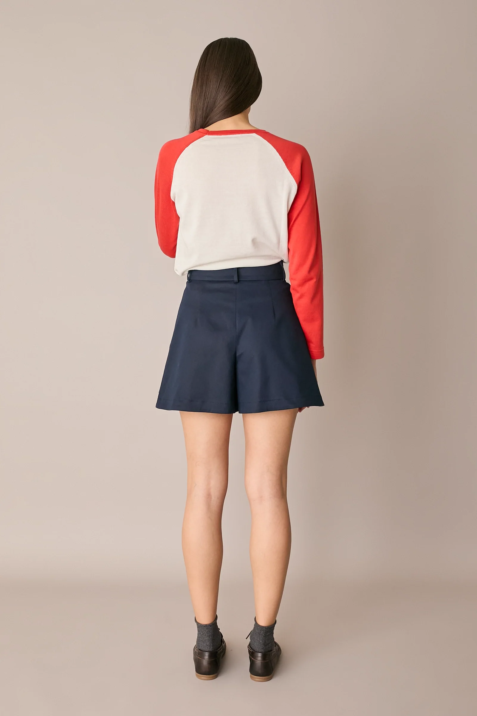 Pantaloni corti in cotone stretch - Image 4