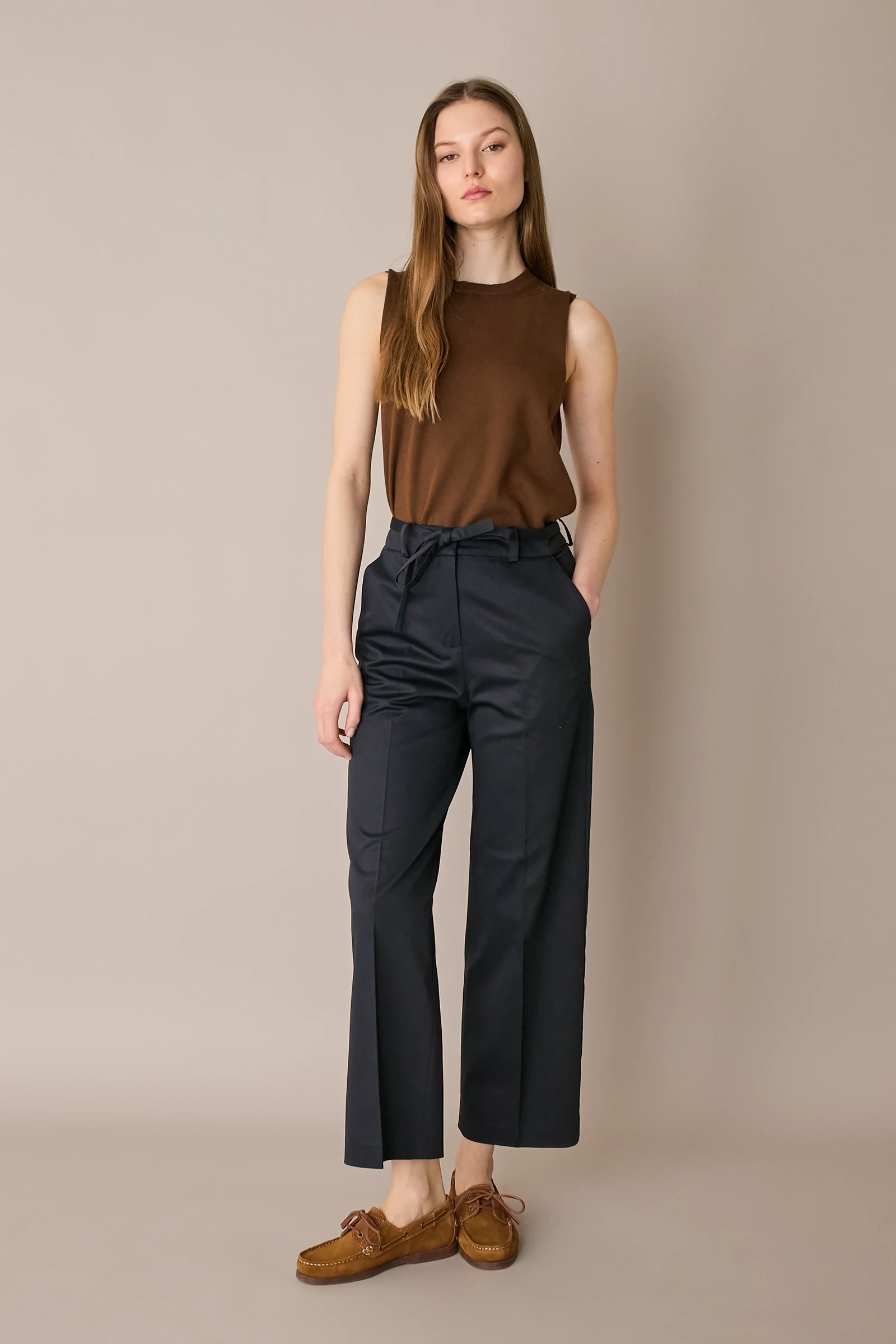Pantaloni in cotone con cintura - Image 6