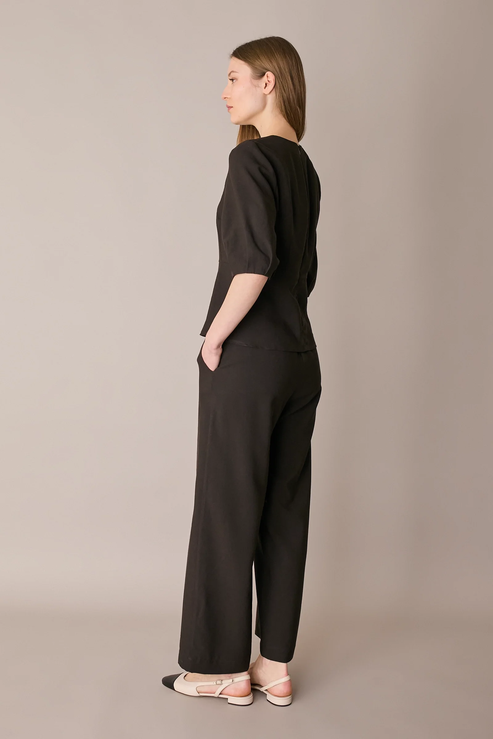 Pantaloni fluidi con elastico in vita - Image 13