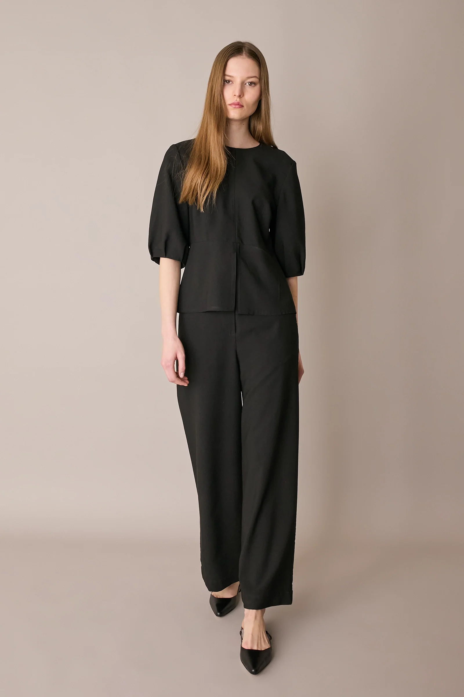 Pantaloni fluidi con elastico in vita - Image 5