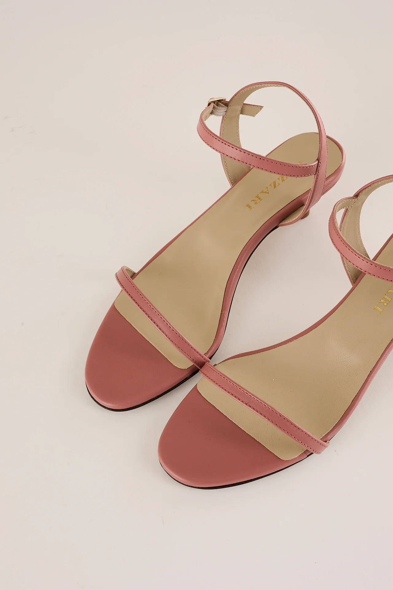 Sandali con kitten heel - Image 20