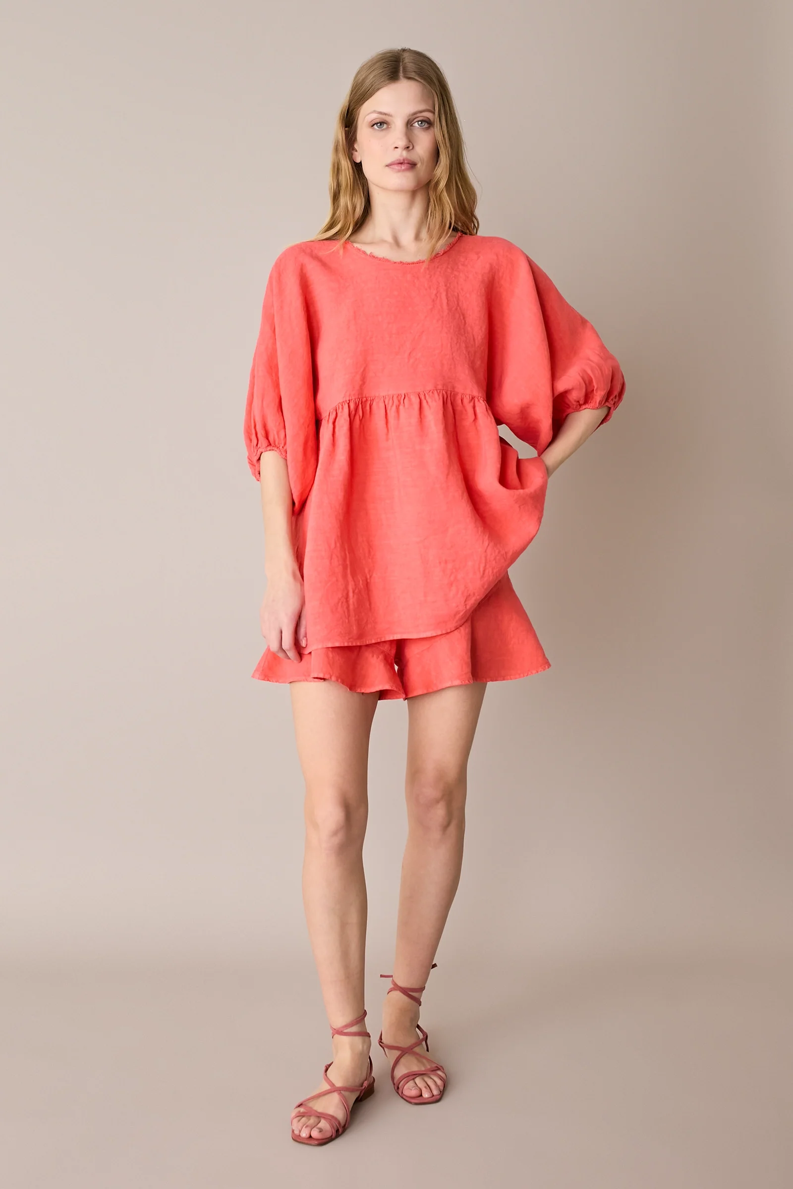 Shorts in lino con bottoni - Image 8