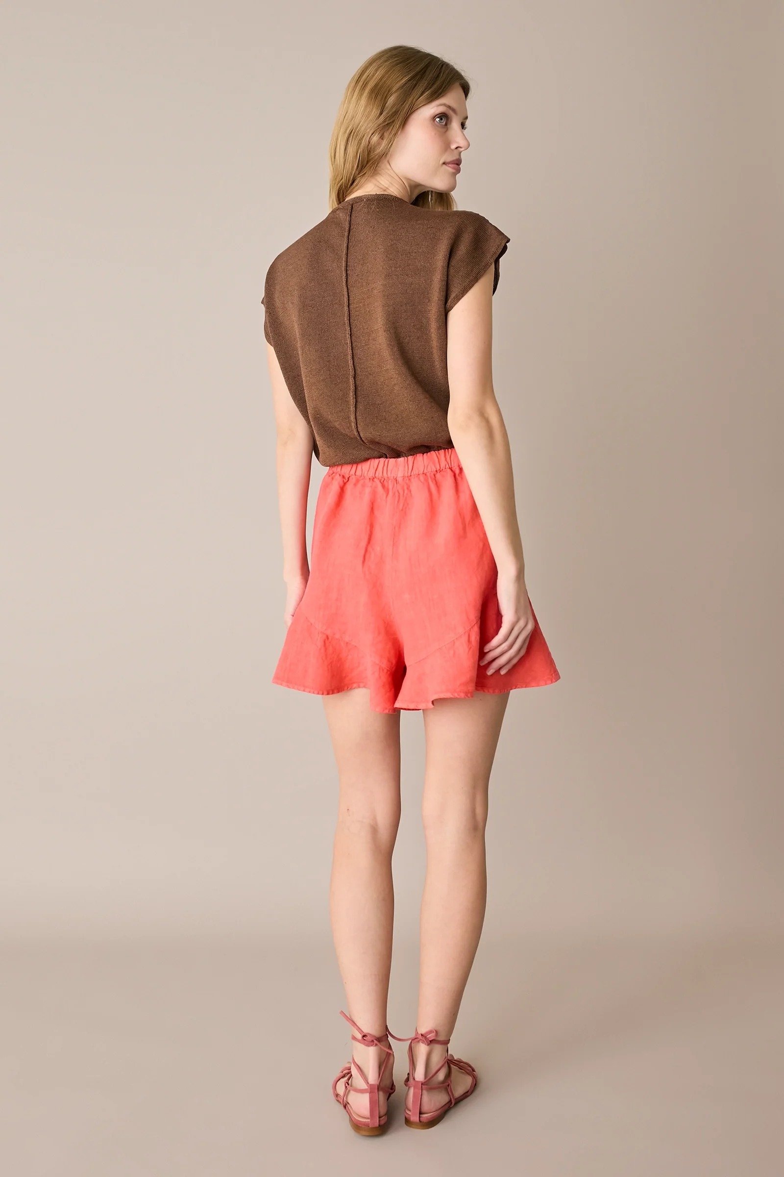 Shorts in lino con bottoni - Image 9