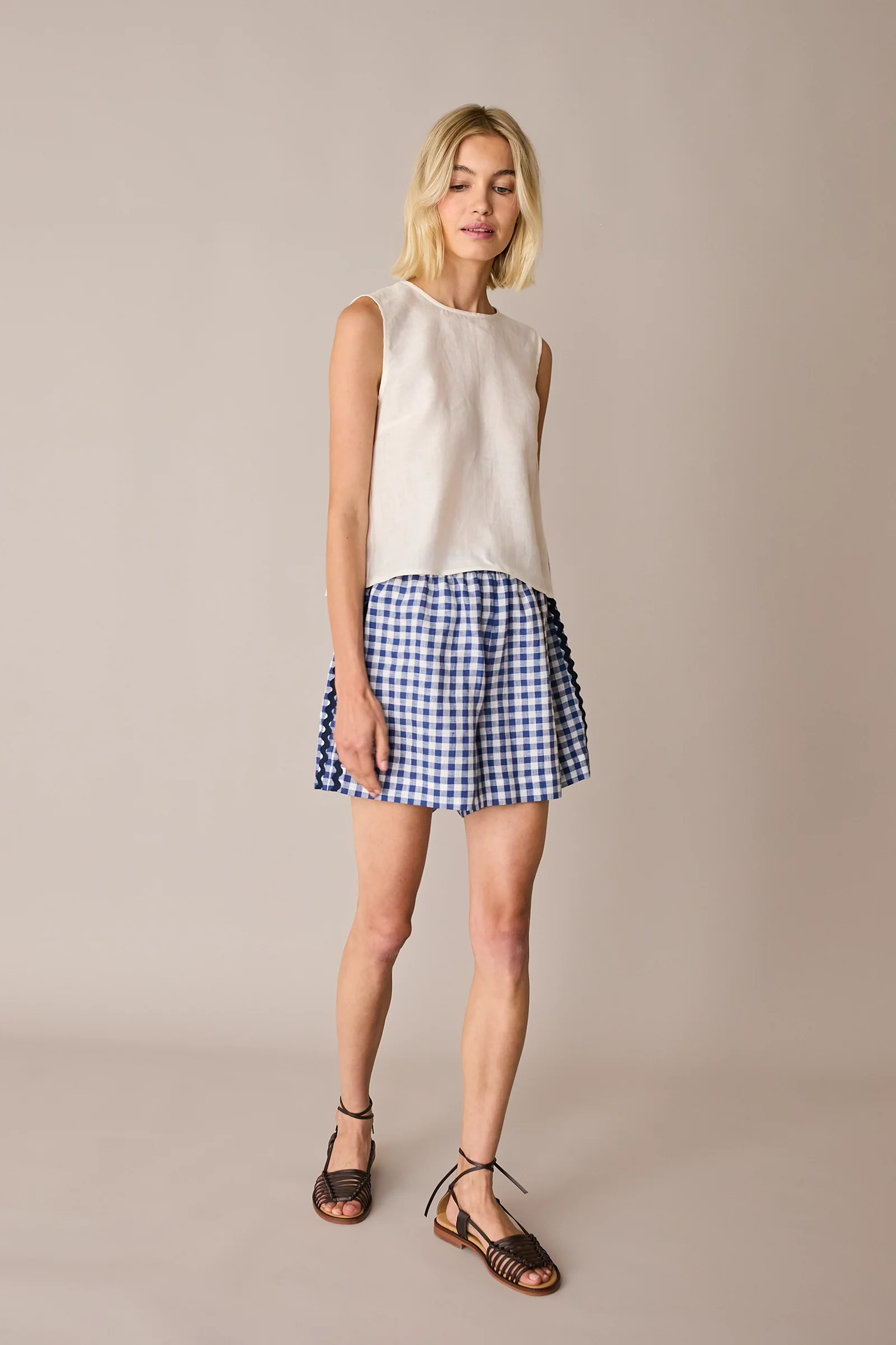 Shorts con serpentina - Image 4