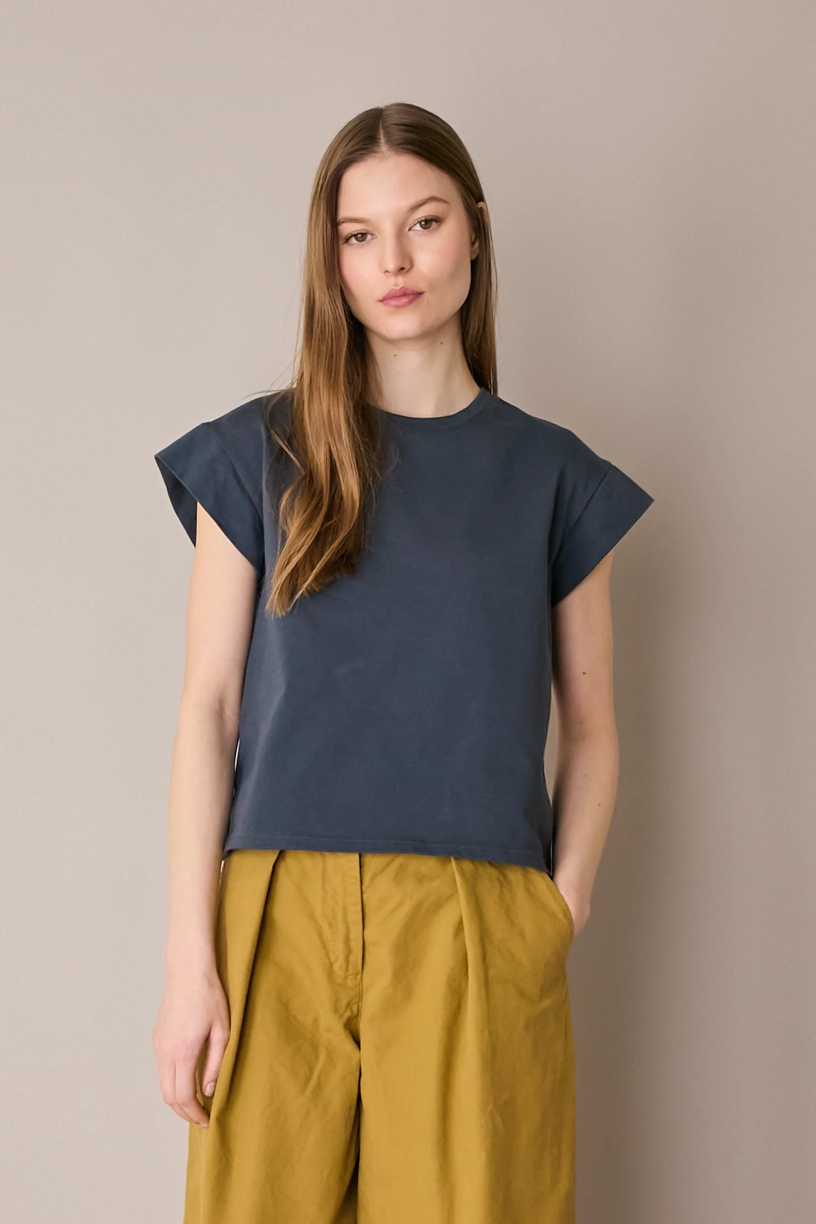 T-shirt con maniche a kimono - Image 22
