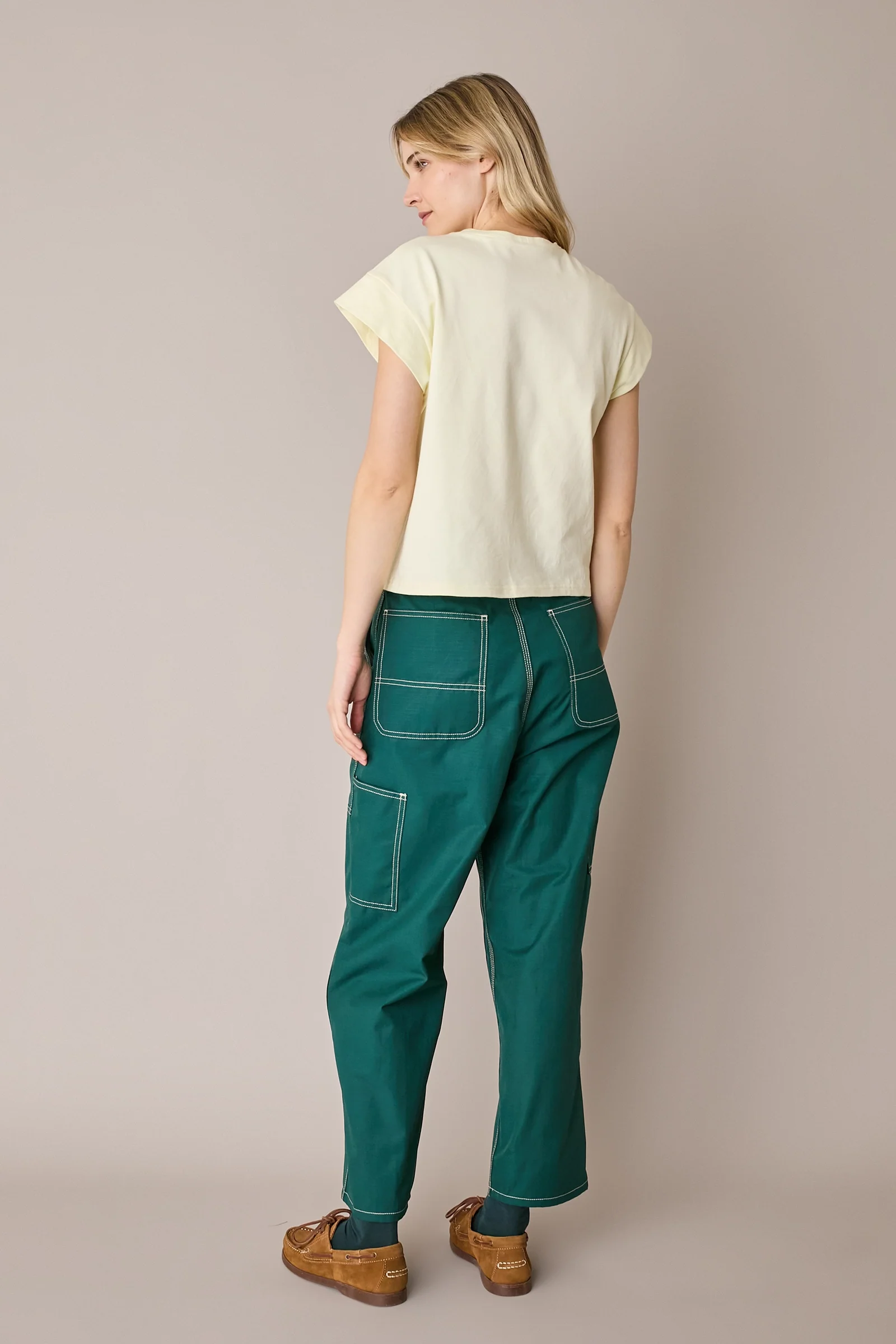 T-shirt con maniche a kimono - Image 29