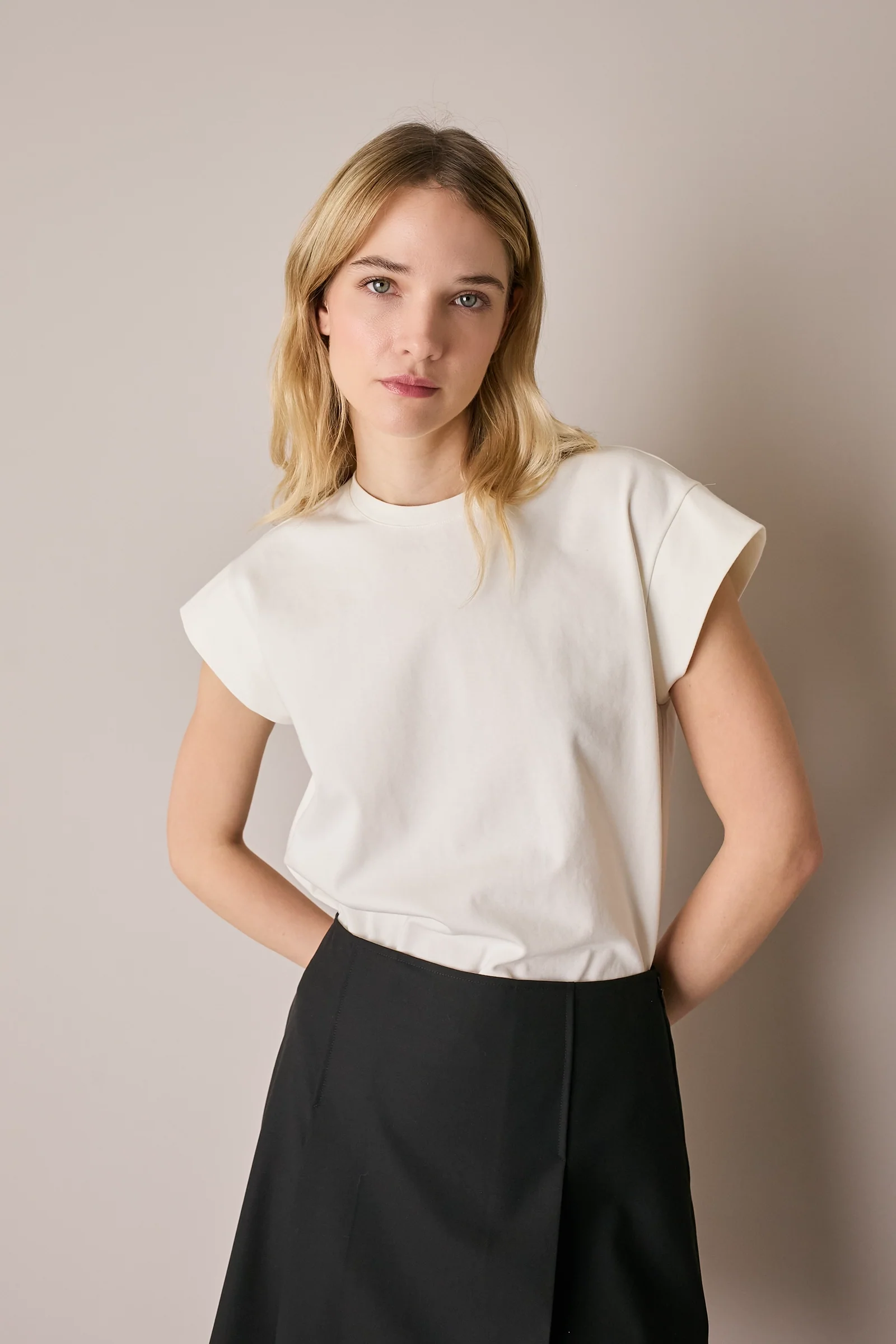 T-shirt con maniche a kimono - Image 8