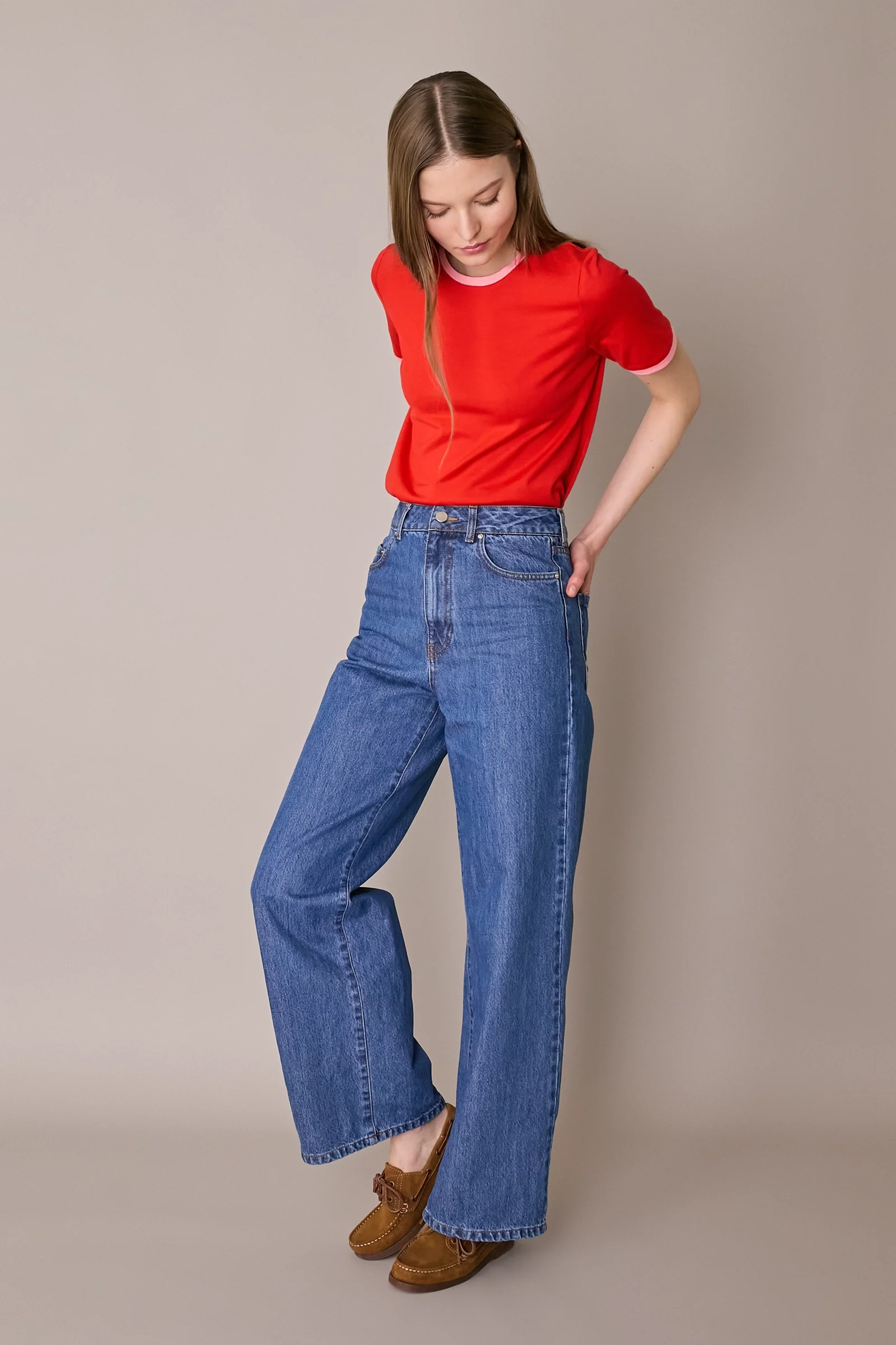 T-shirt con profili a contrasto - Image 8