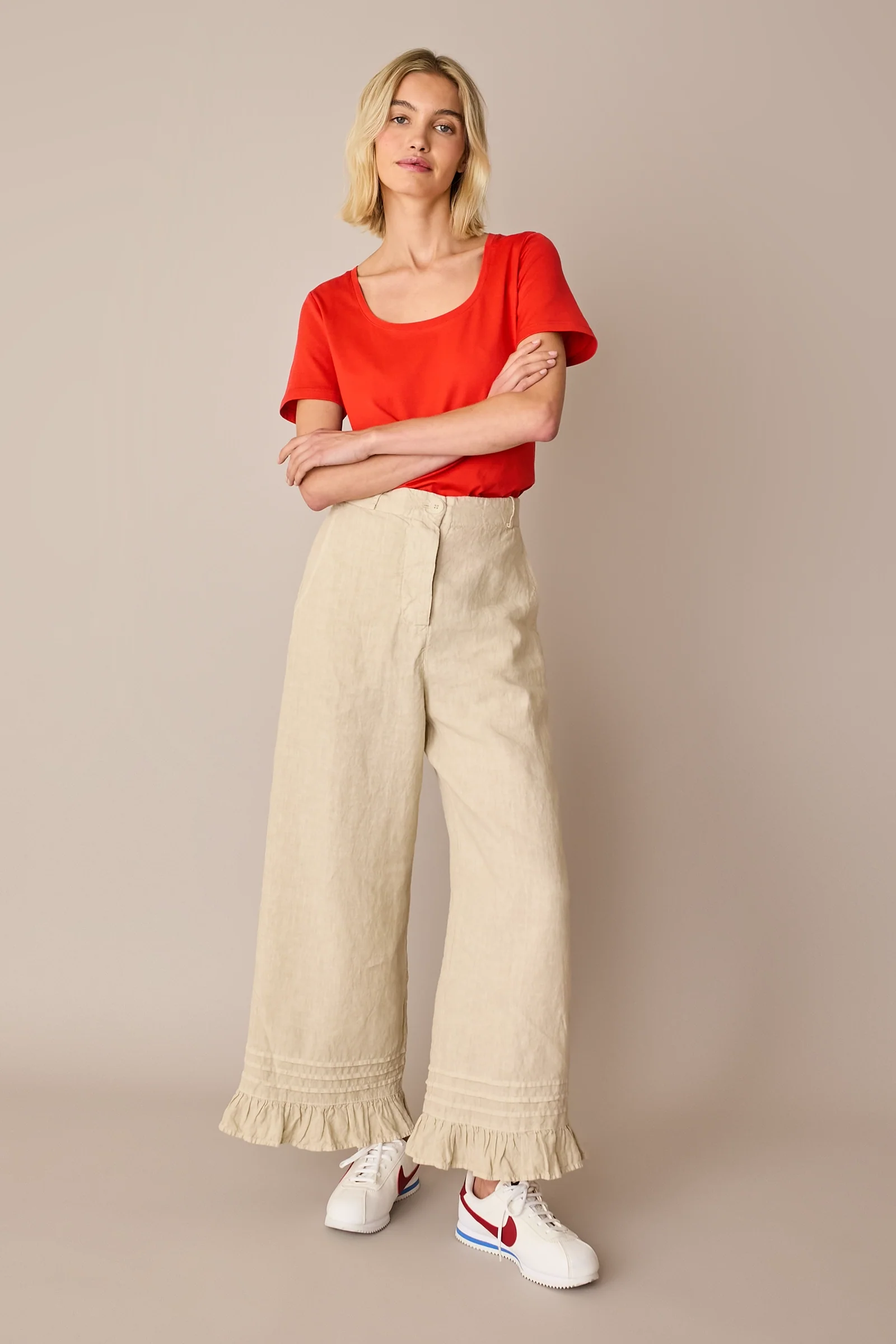 T-shirt con scollo ampio - Image 8
