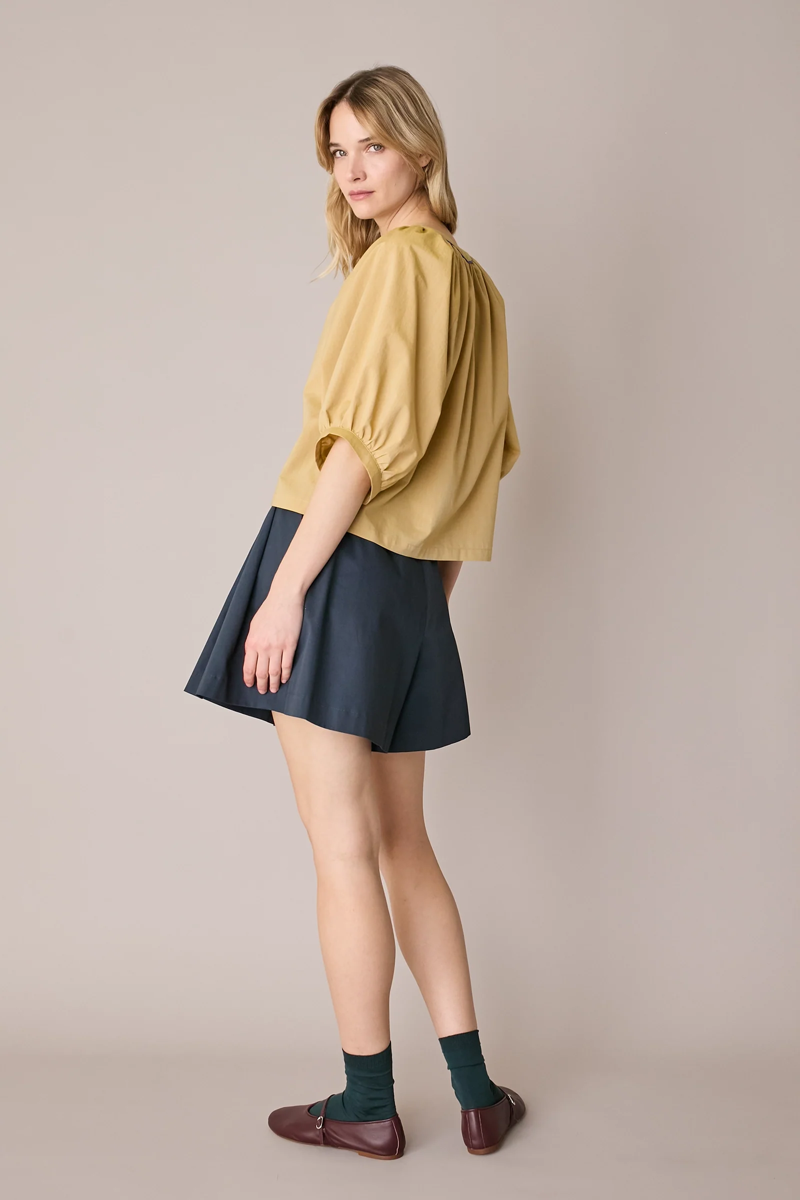 Top con bottoni rivestiti - Image 11