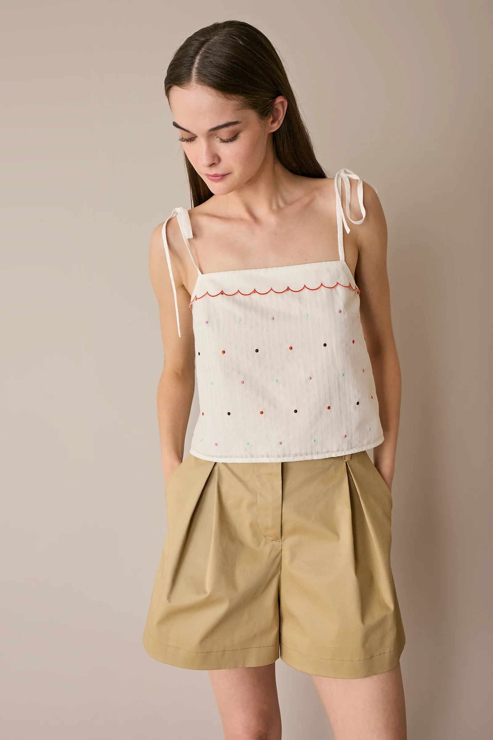 Top con pois ricamati - Image 2