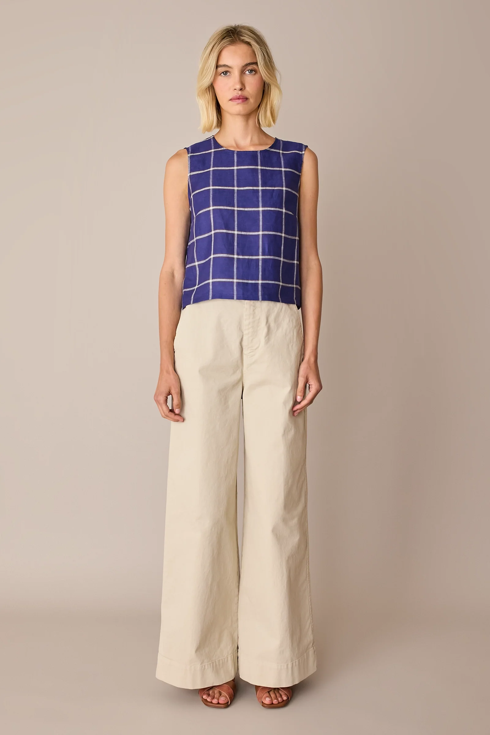 Top in lino a quadri - Image 4