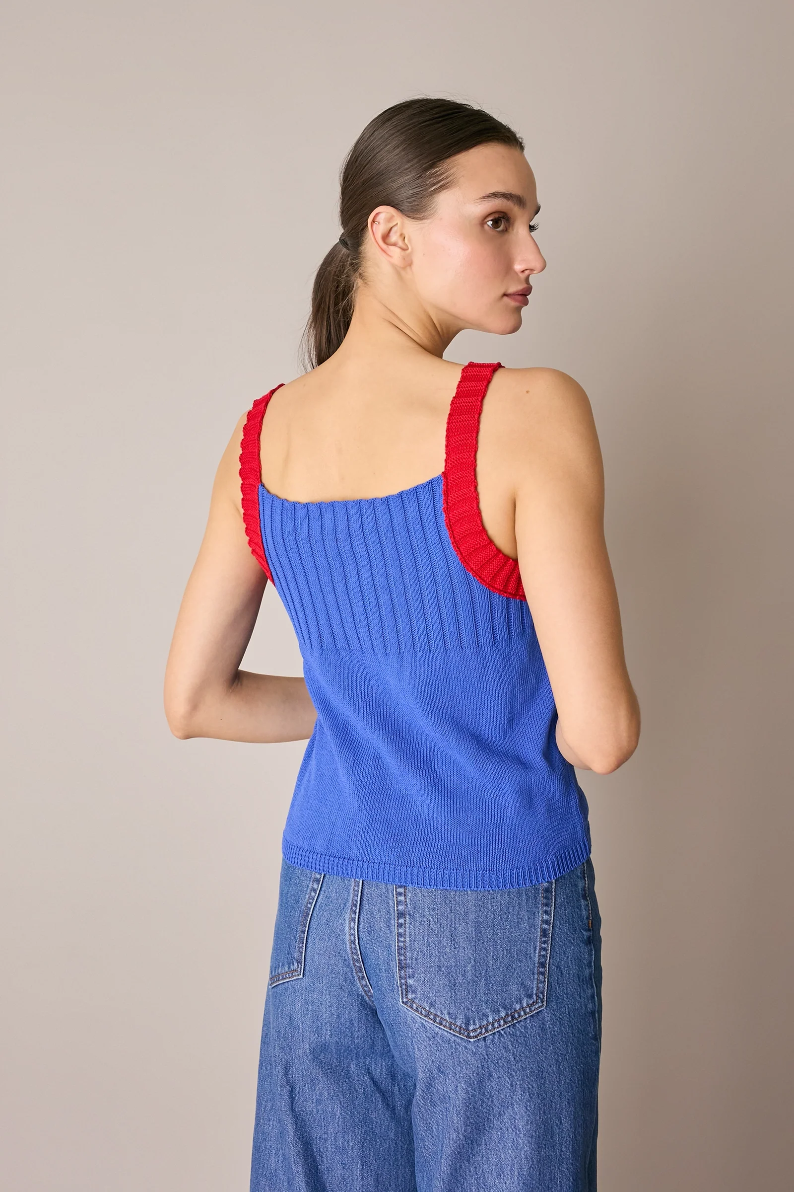 Top in maglia con spalline a contrasto - Image 11