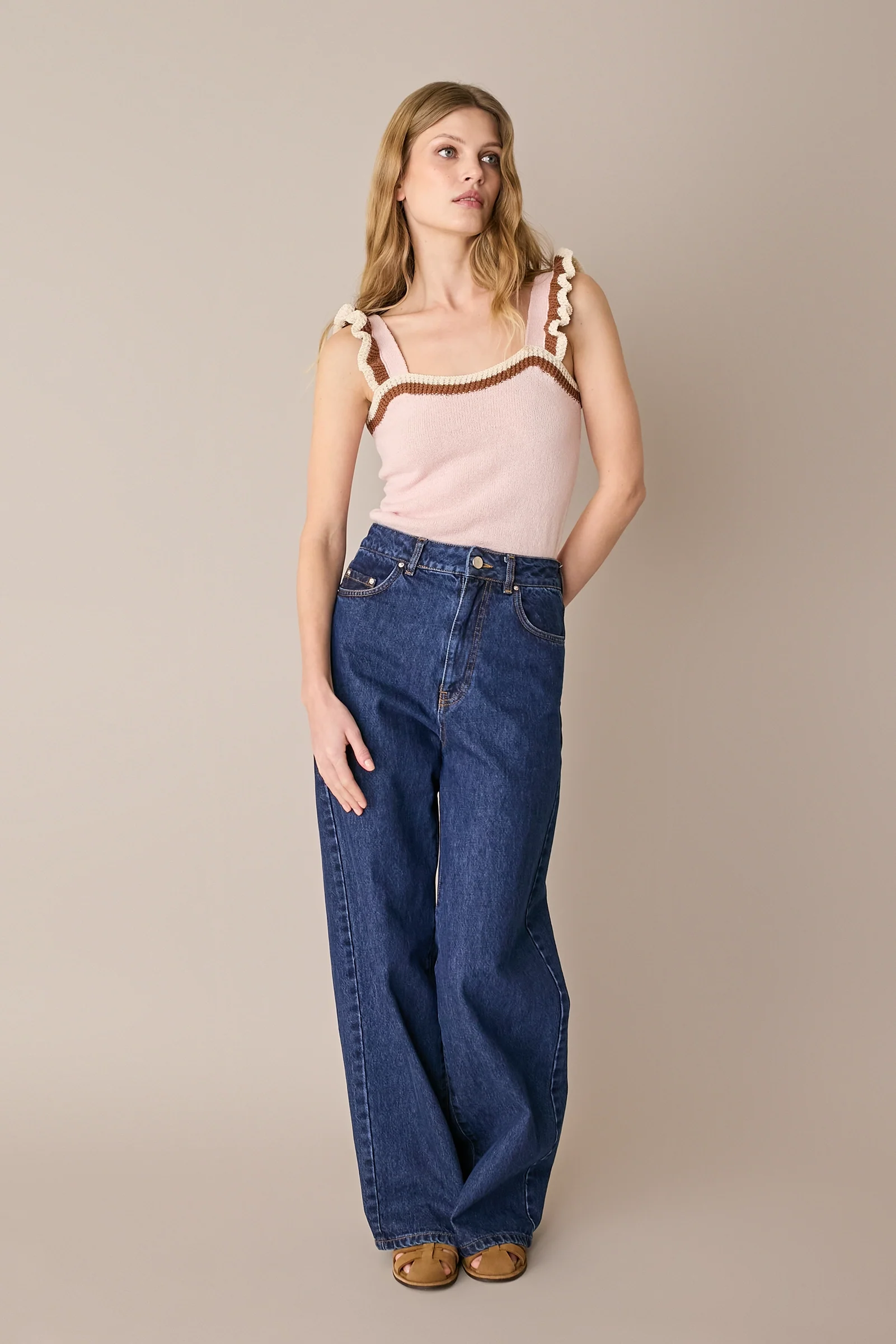 Top in maglia con volant - Image 3